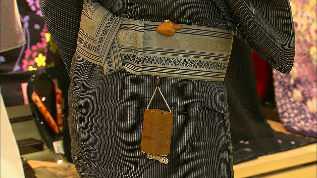 根付とは | 根付職人 明日香による根付・伝統工芸・職人・女性の生き方