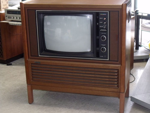 ◇1974年製日立カラーテレビCT-722の修復修理 | ヨネデンレトロ