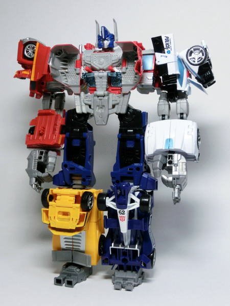 タカラトミーモール限定「UW-05 コンボイグランドプライム」レビュー