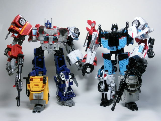 タカラトミーモール限定「UW-05 コンボイグランドプライム」レビュー