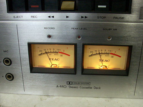 ◇希少な1975年製TEACカセットデッキ「A-440」の修復修理 | ヨネデン