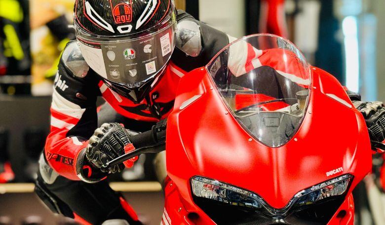 ダイネーゼ台場 Dainese Daiba | オフィシャルWEBサイト | レザースーツ