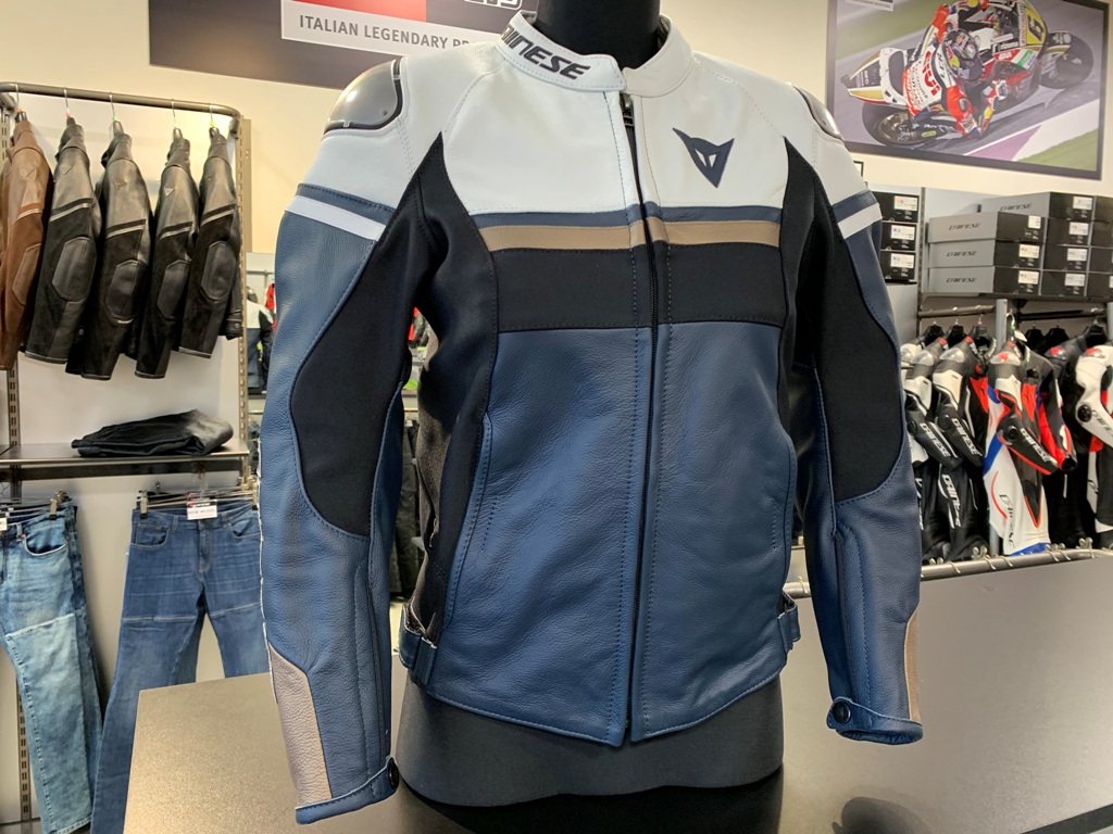 スタイリッシュにレザージャケットを『RAPIDA LADY LEATHER JACKET』