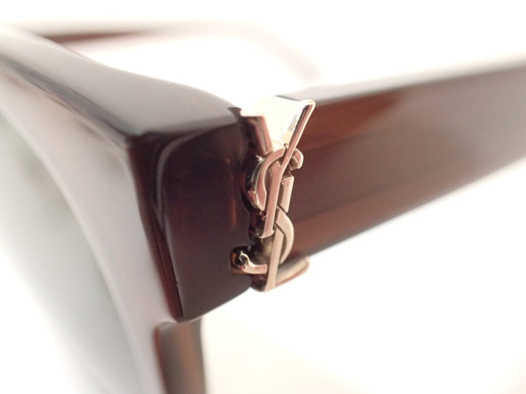 サンローラン（SAINTLAURENT）「M39/K」YSLのロゴがお洒落です