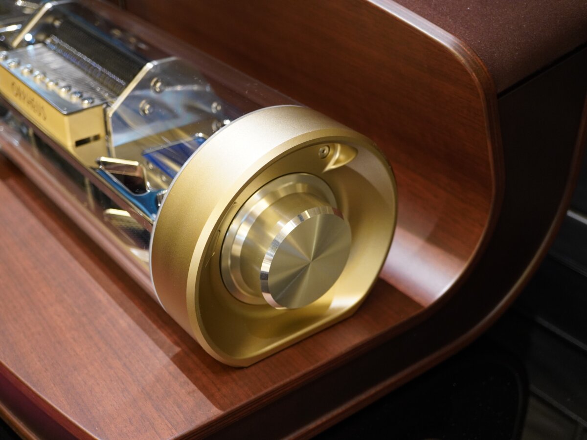 ORPHEUS（オルフェウス）KANATA（奏多） 高級オルゴールを特別展示中