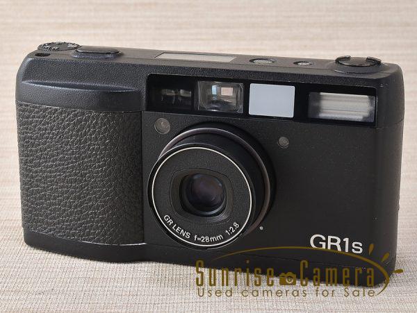 RICOH（リコー）GR1／ストリートスナップのための武器サンライズカメラ
