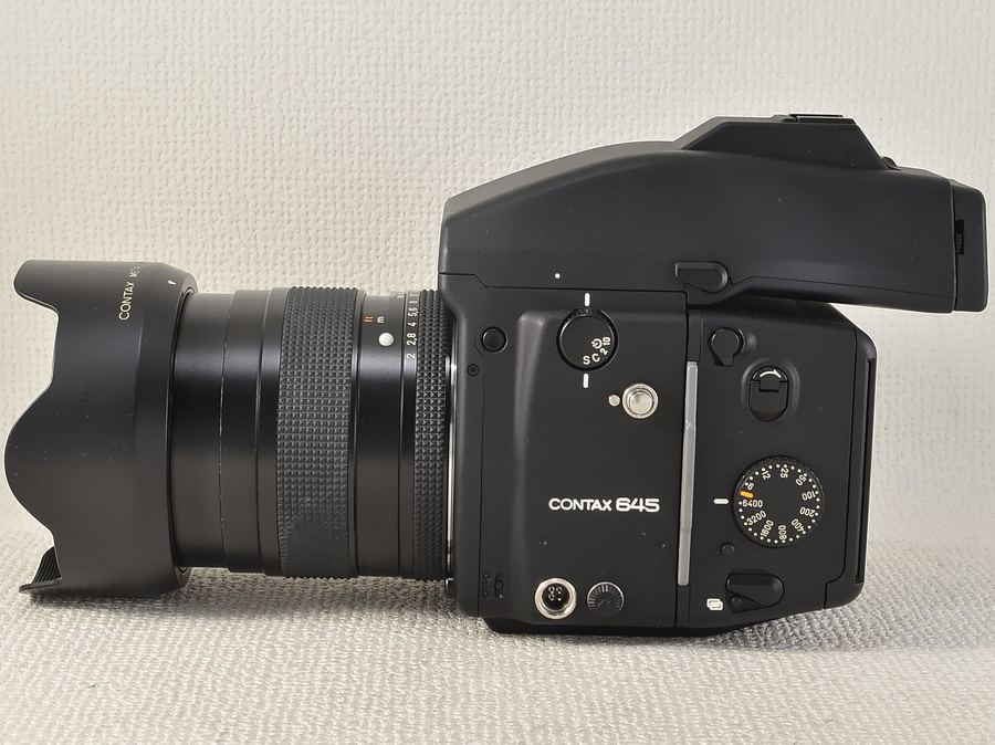 CONTAX（コンタックス）645／もっとも美しい中判一眼レフCONTAX 645を