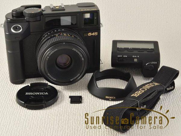BRONICA（ブロニカ）RF645／軽快なAE搭載中判レンジファインダーカメラ