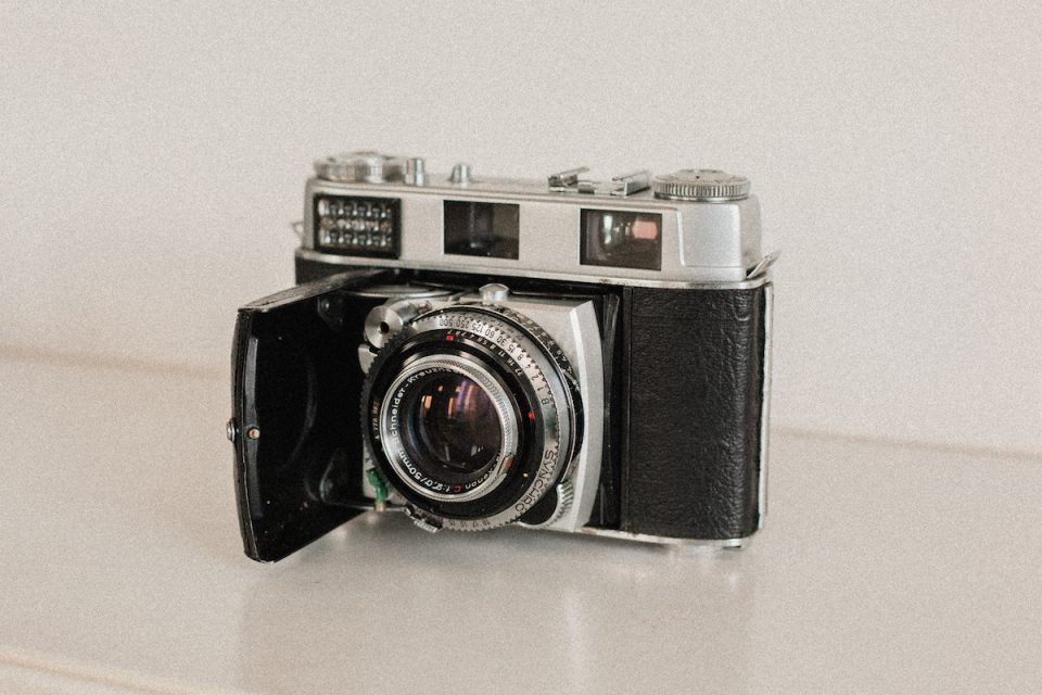 Kodak Retina IIICの真髄。モダンな風景をフィルムで切り取る