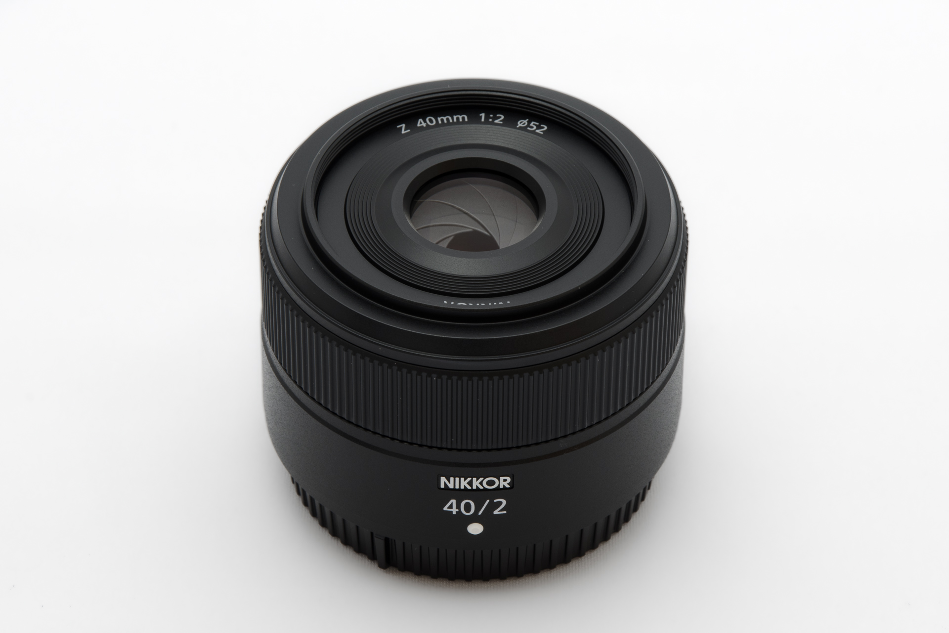 Zマウントの廉価版単焦点レンズ NIKKOR Z 40mm f/2 を手に入れた – 酔