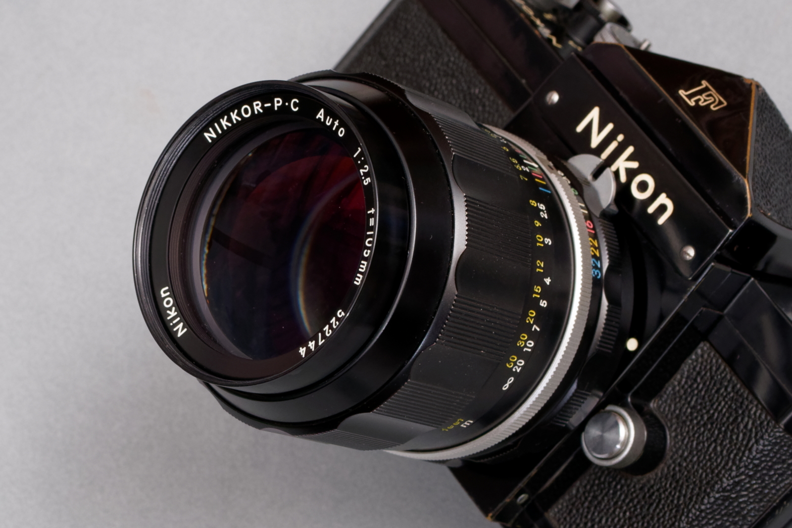 NIKKOR-P・C Auto 105mm F2.5 - 素直な描写のオールドレンズ | Photo