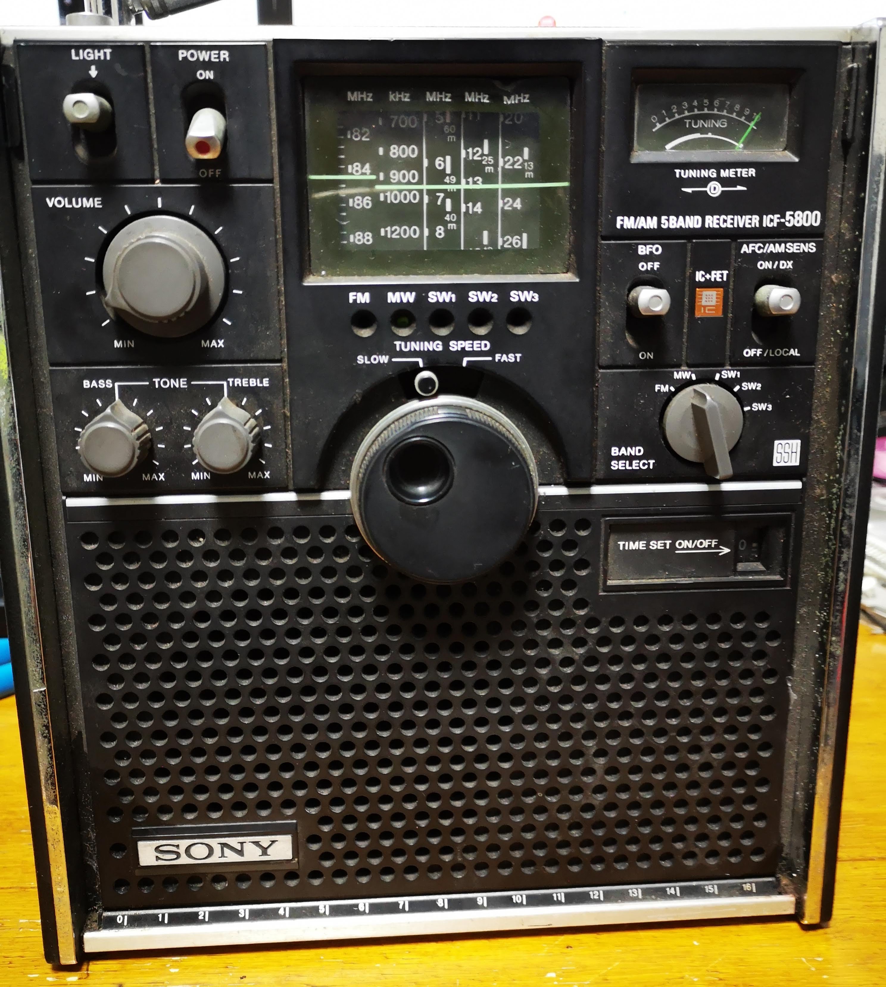 JO4EFC/1 の備忘ブログ: ICF-5800 整備メモ