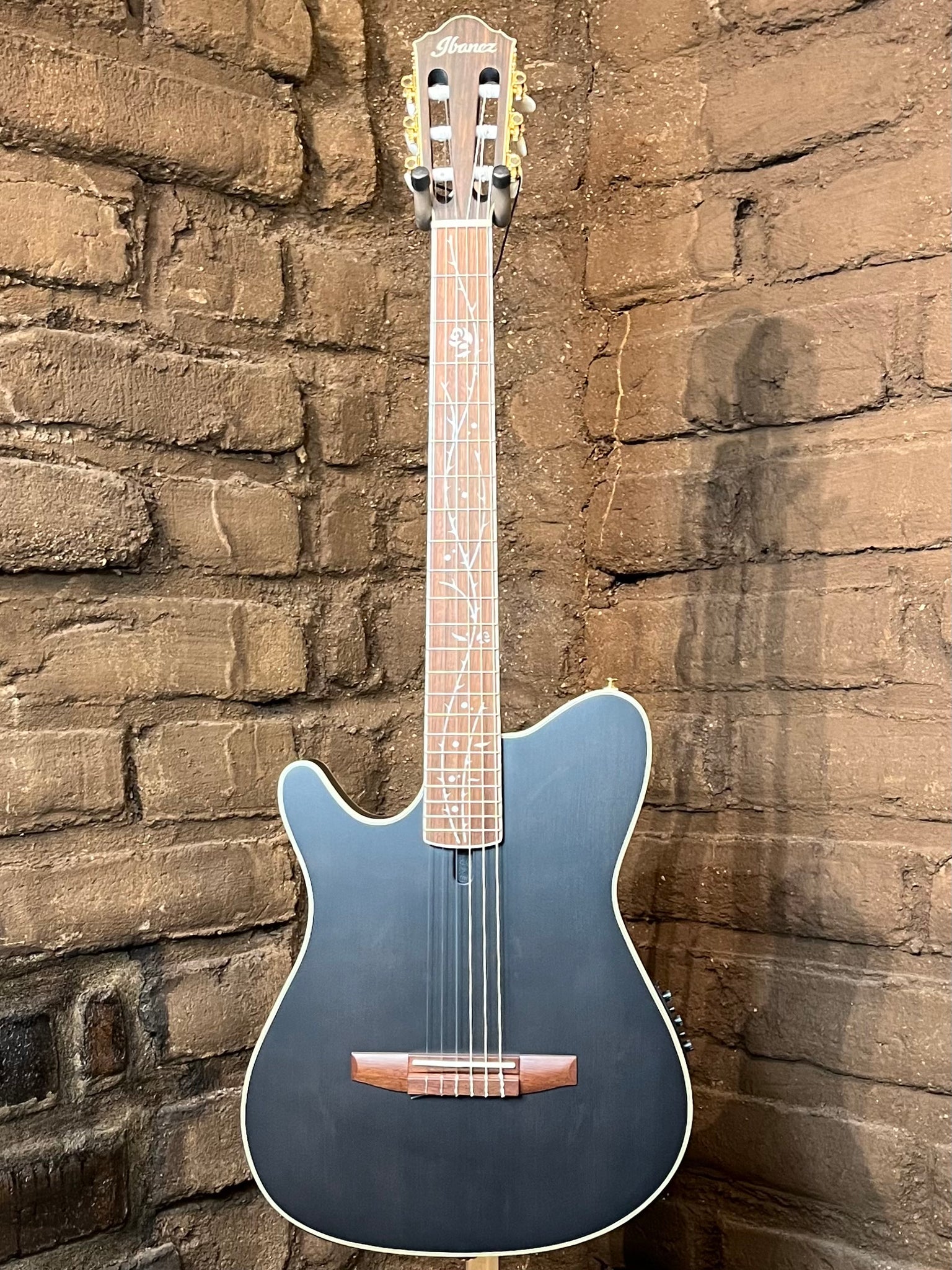 Ibanez TOD10N TOD Tim Henson Signature Nylon Lefty (New)| Black