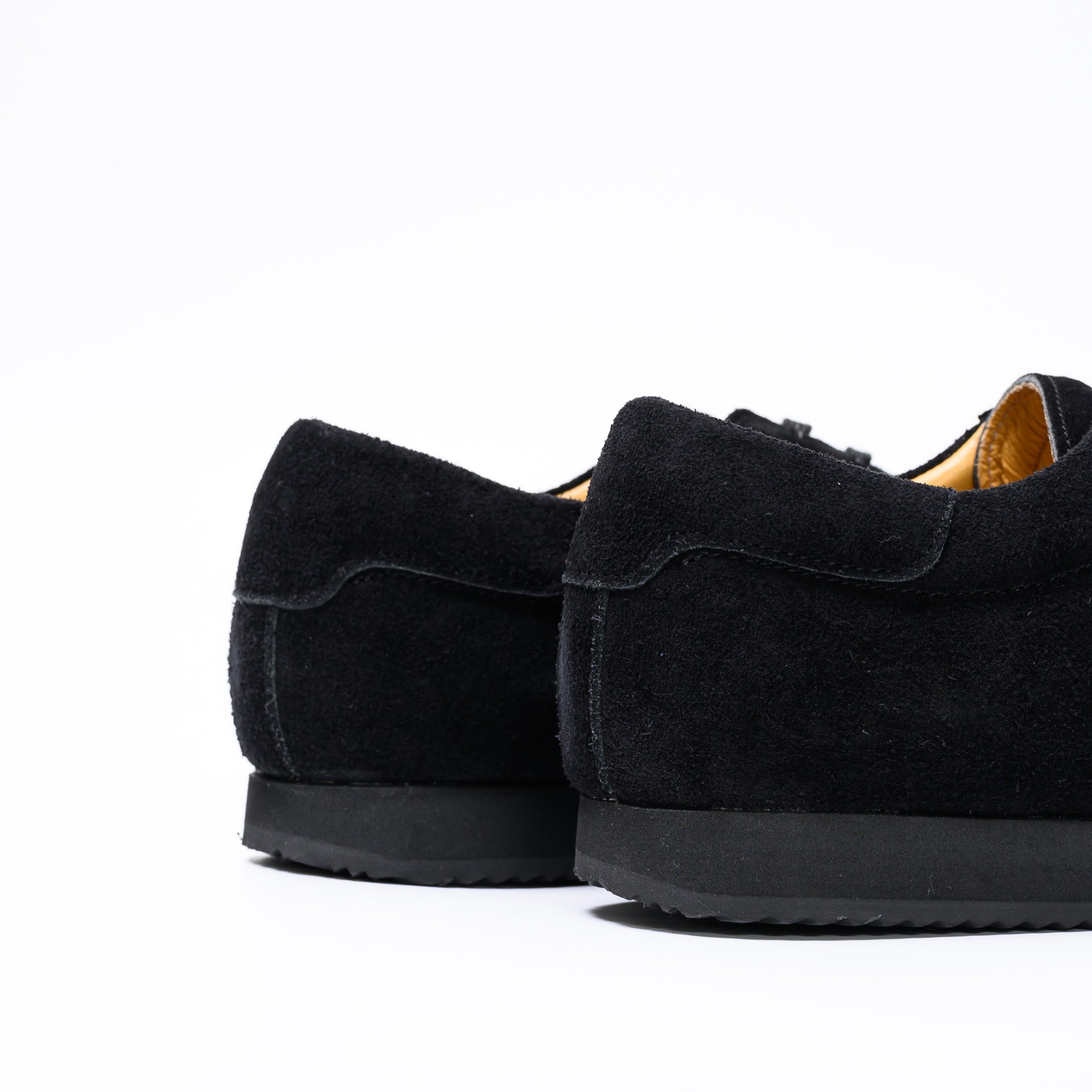 マイキー-ブラック-幅広で歩くための日本製スニーカー-blueover