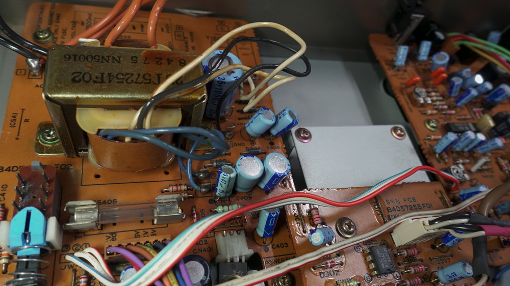 LUXMAN T-400: BLUESS Laboratory