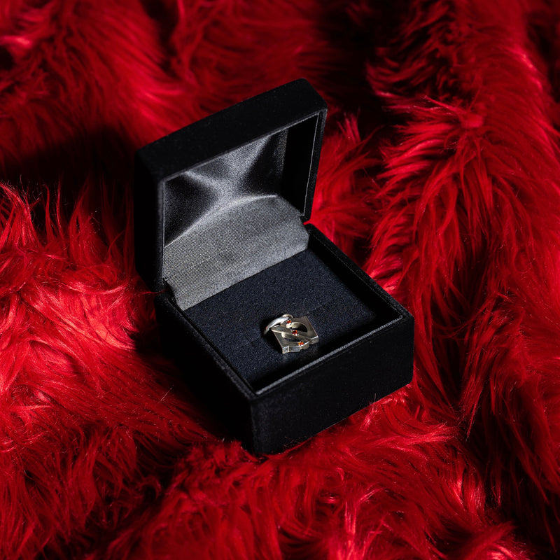 COREwithOUTER Charm【2026年5月中旬から順次発送予定】 – BMSG