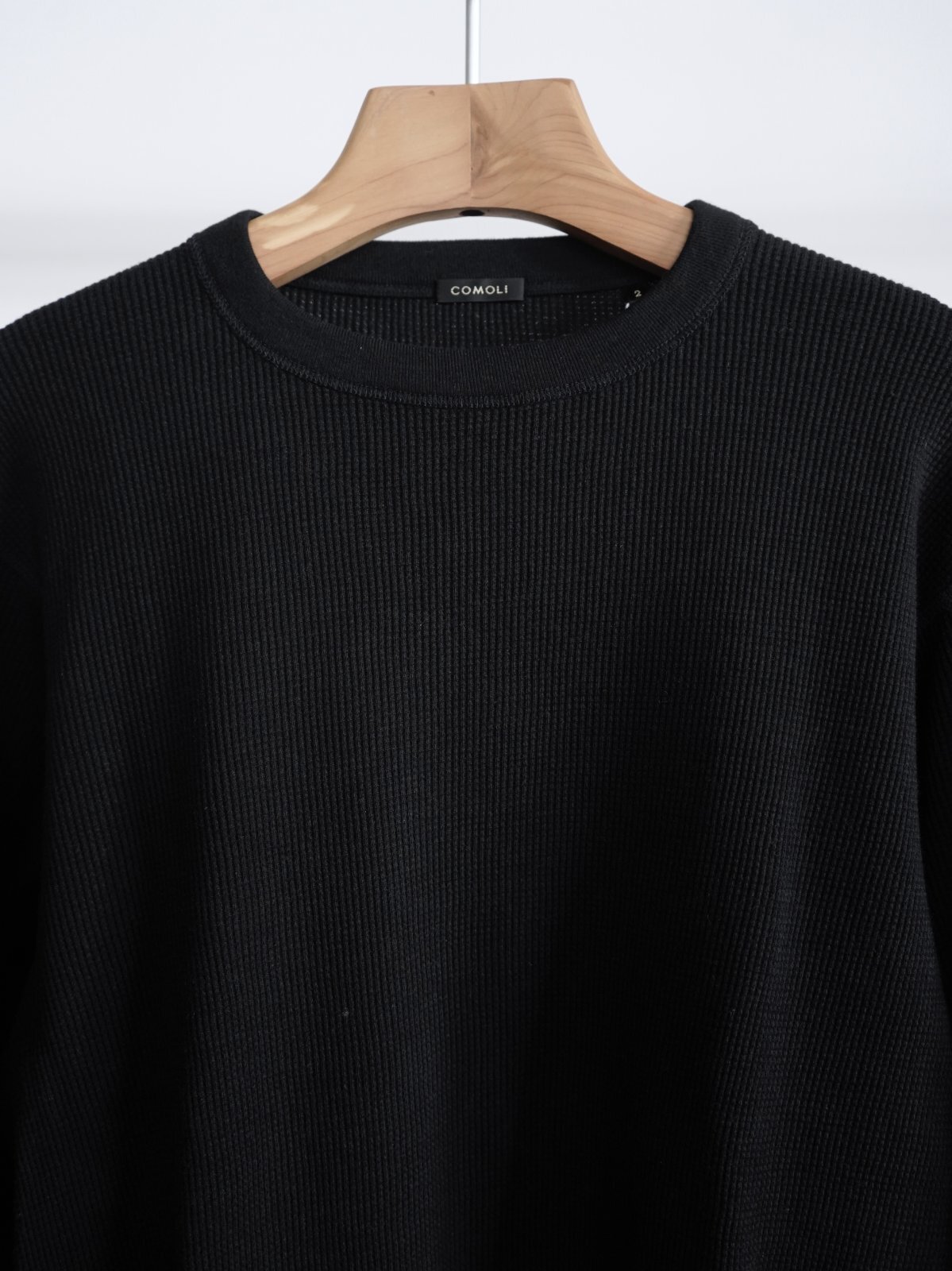 COMOLI」コットンカシミヤワッフル長袖クルー