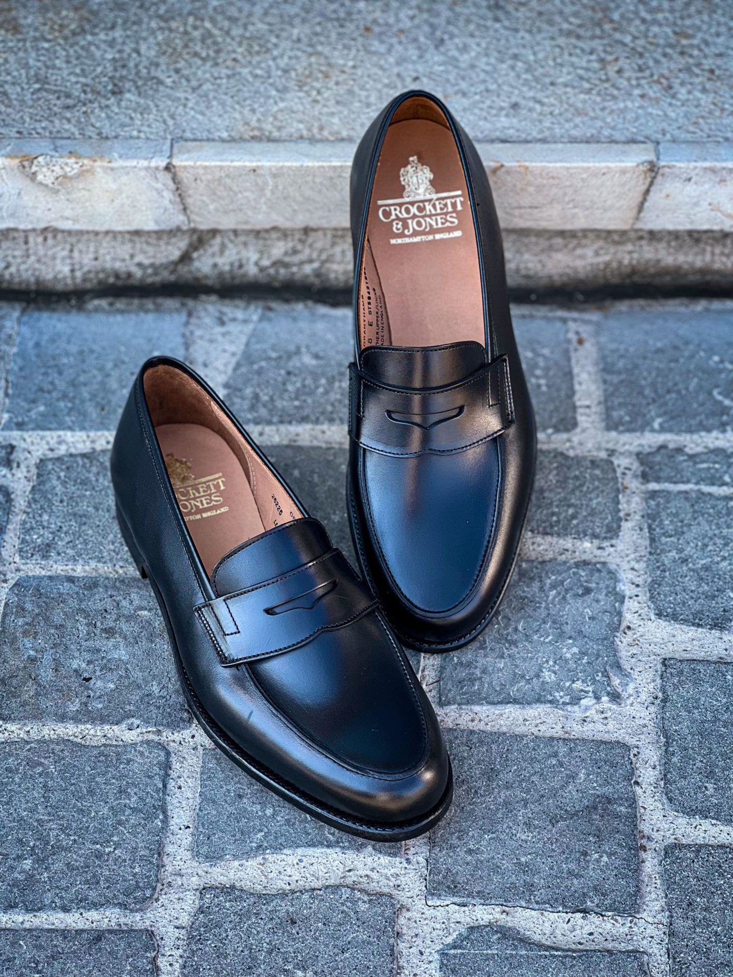 Crockett & Jones Grantham Black • Brogue