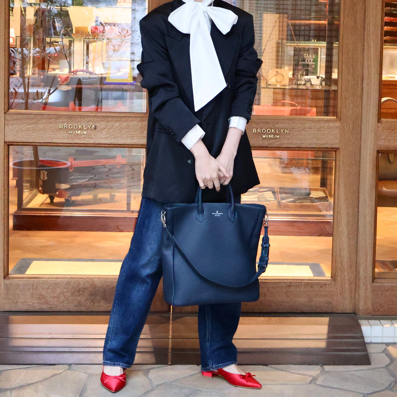 シュリンクレザー]トートバッグcolor:ネイビー – BROOKLYN MUSEUM