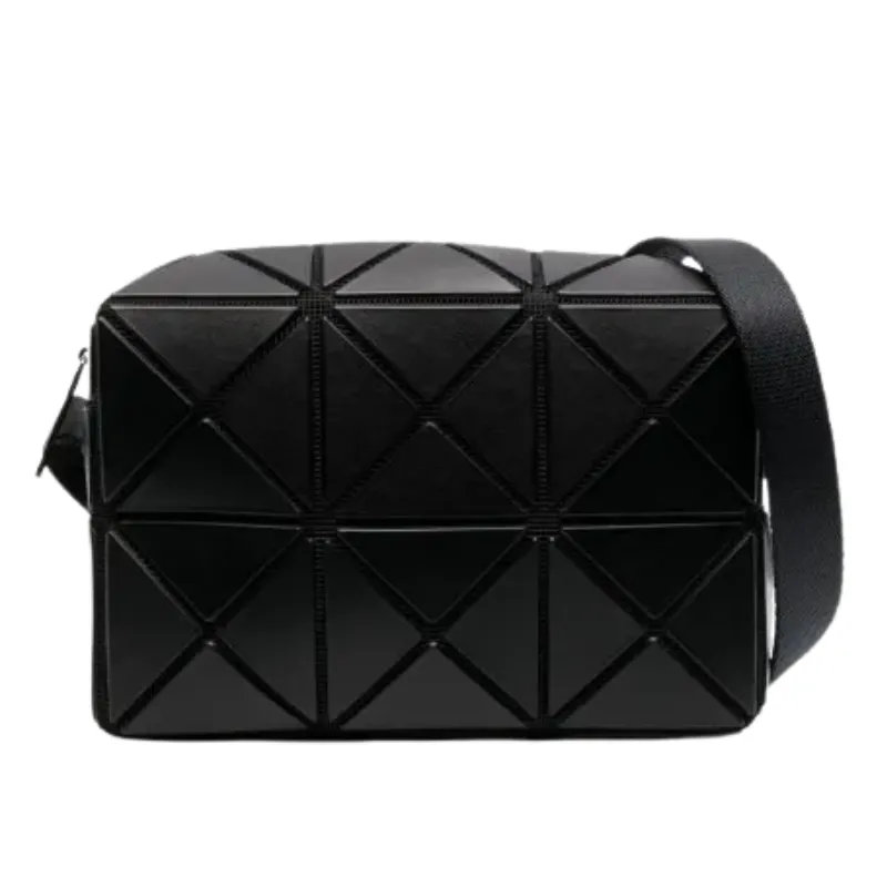 イッセイミヤケ バオバオ ショルダーバッグ ブラック｜ブランド買取