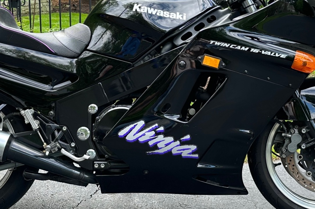 No Reserve: Original-Owner 1992 Kawasaki Ninja ZX-11 for sale on
