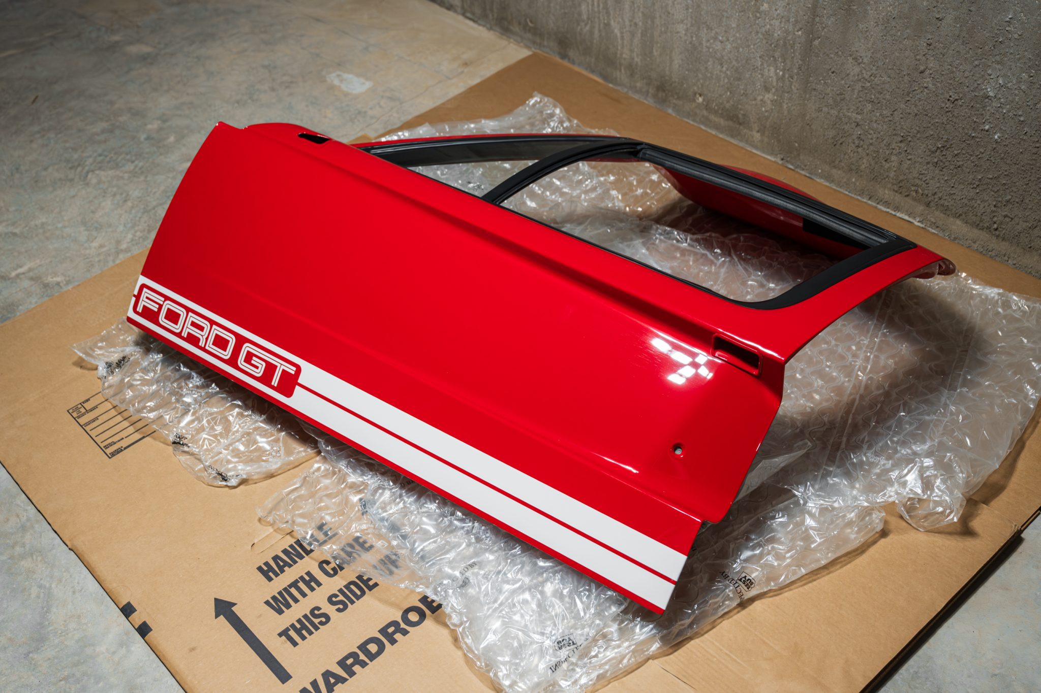 No Reserve: 2005-2006 Ford GT Door w/Gurney Bubble for sale on BaT