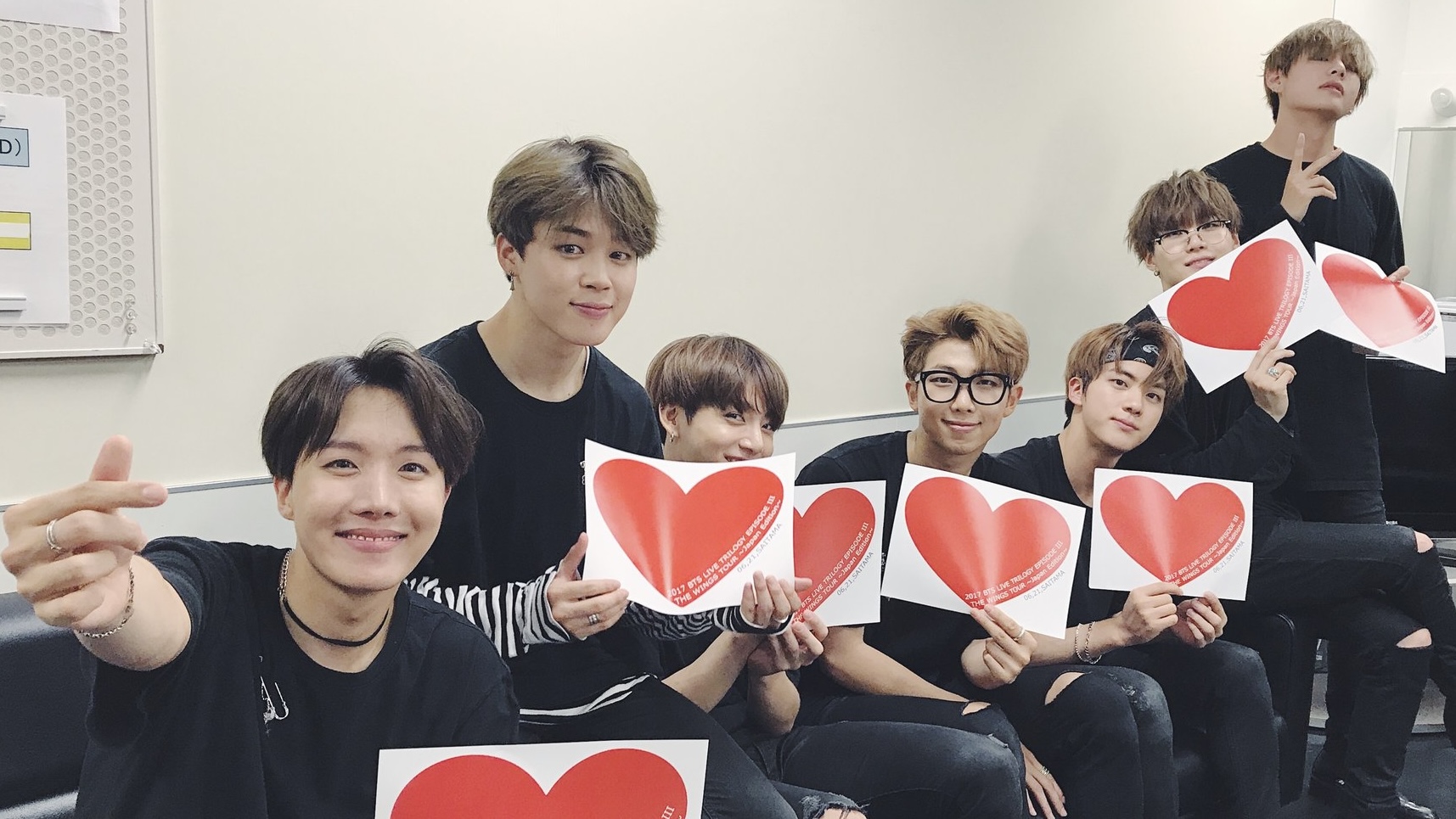 BTS初の日本ドーム公演「THE WINGS TOUR」の京セラドーム公演が放送