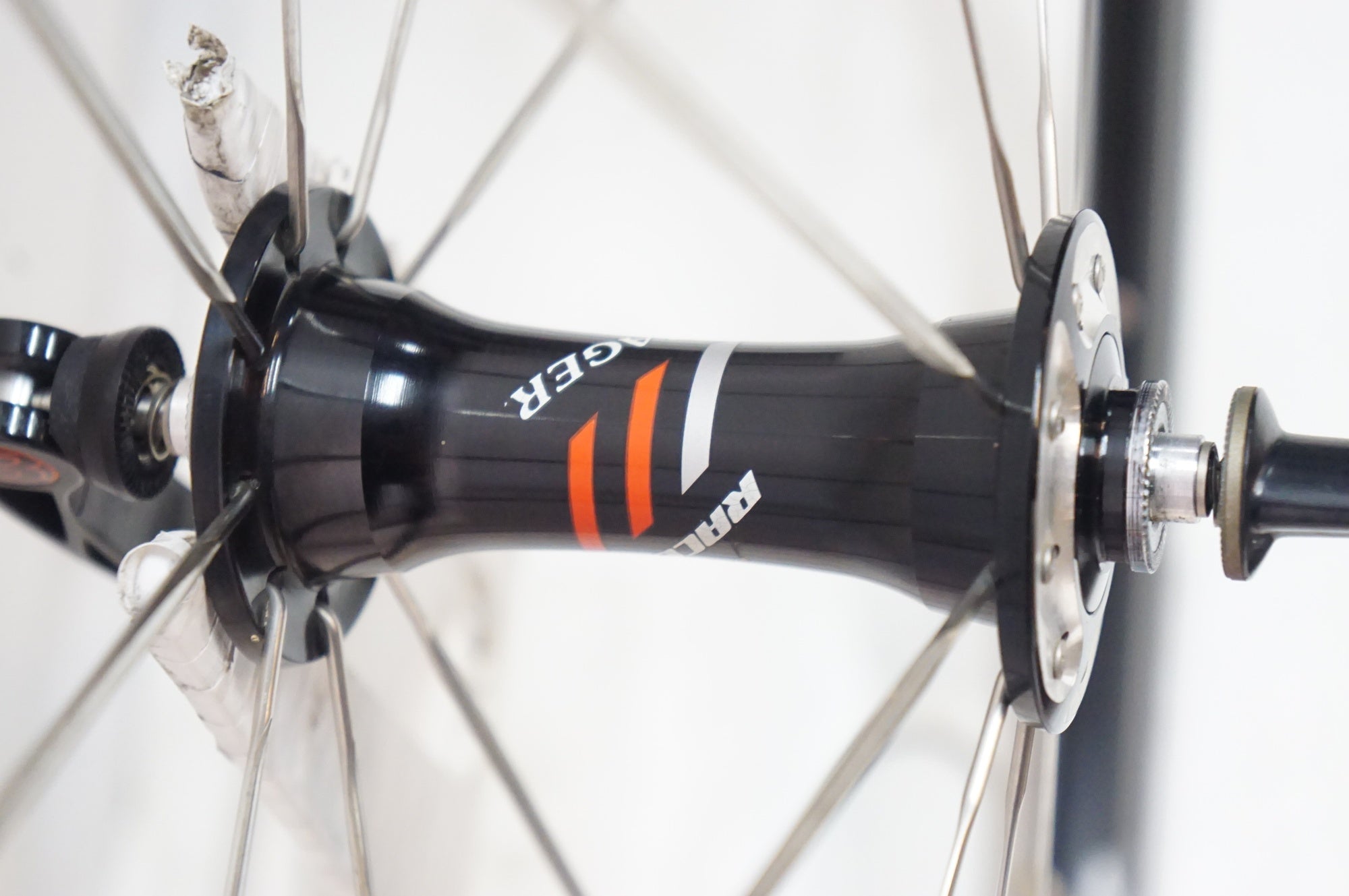 BONTRAGER 「ボントレガー」 RACE LITE シマノ8-10速 ホイールセット