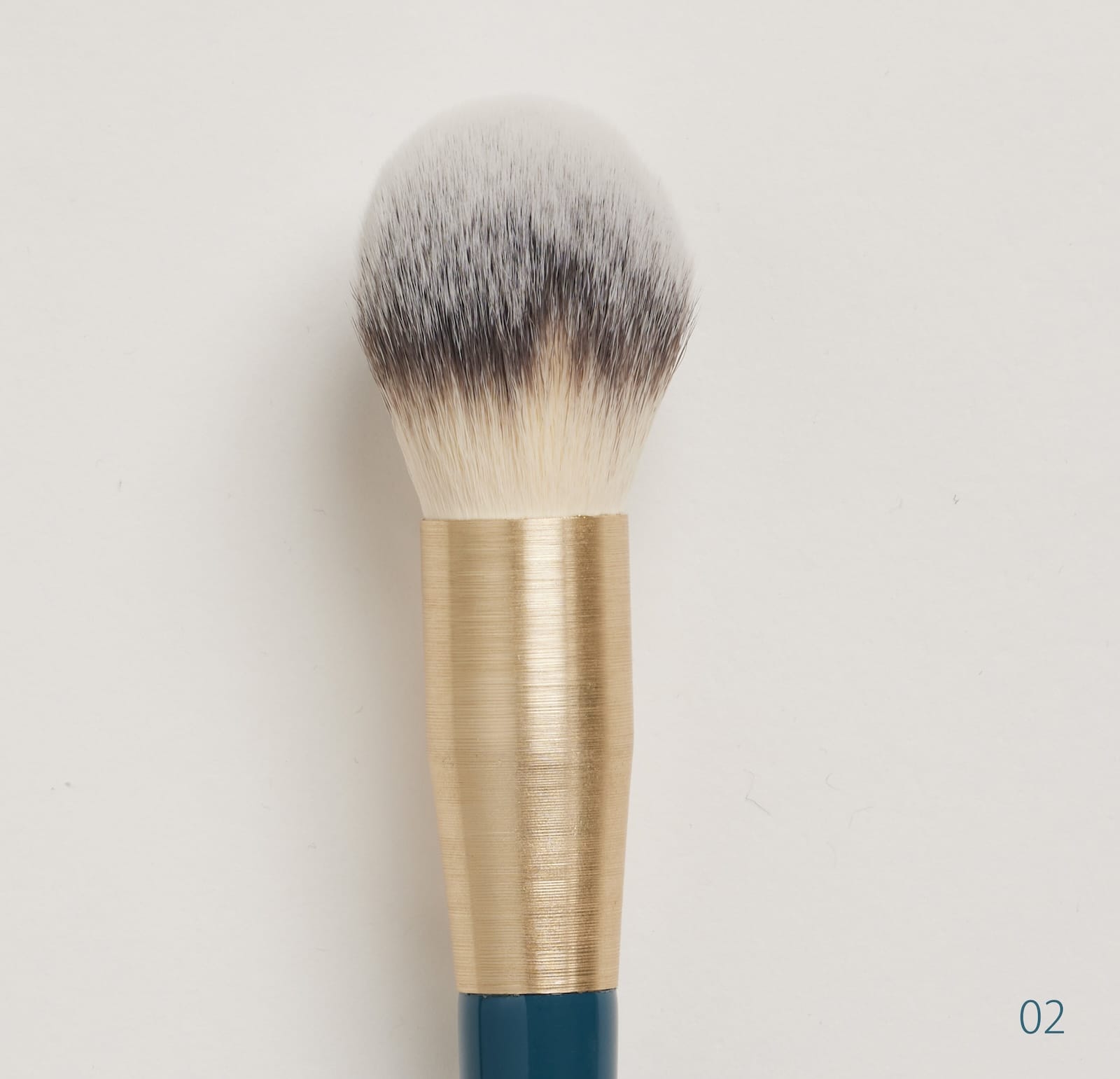 AMBITION MAKE UP BRUSH – BYTF