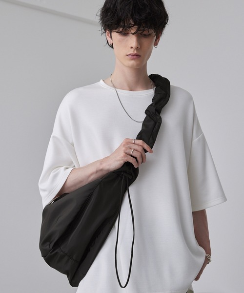 ギャザーハーフムーンショルダーバック MONO-MART│MONO-MART