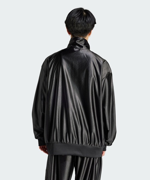 adidas（アディダス）の「オーバーサイズ ファイヤーバード トラック