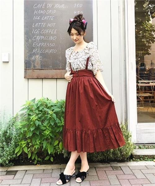 axes femme（アクシーズファム）の「サス付きフレアスカート（スカート