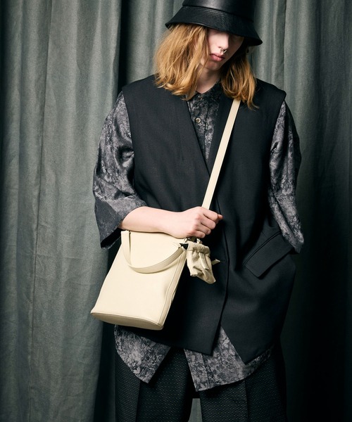 MAISON SPECIAL（メゾンスペシャル）の「《UNISEX》2WAY Leather Mini