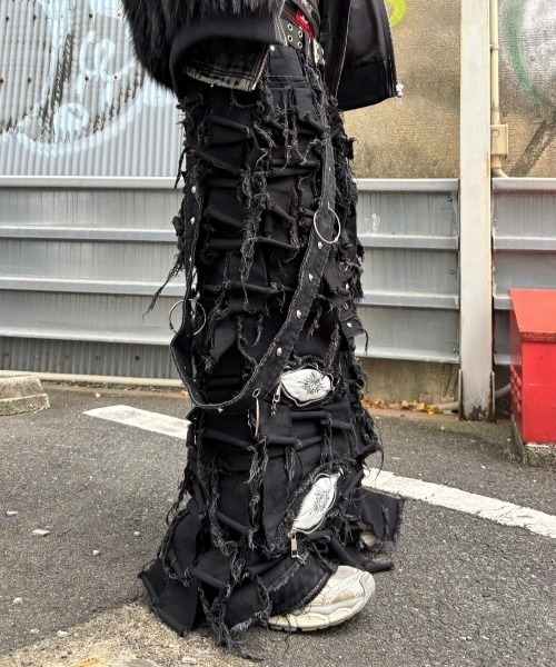 UNIZ（ユニズ）の「【UNIZ】BLACK MONSTER PANTS / 【ユニズ】ブラック