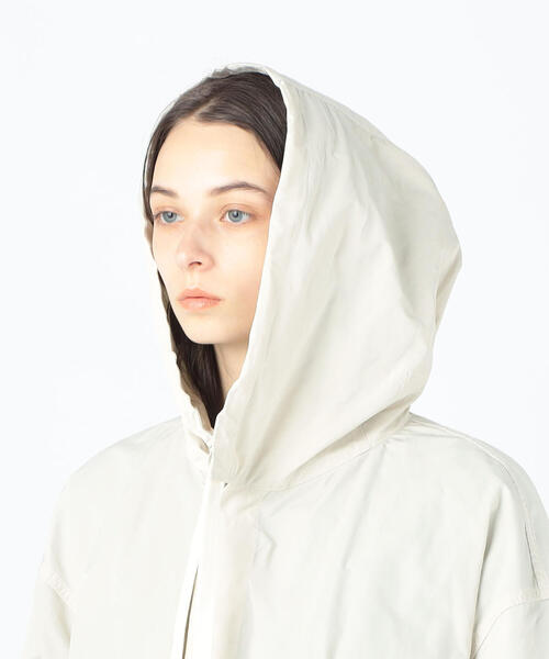 TOMORROWLAND （トゥモローランド）の「コットンポリエステルメモリー