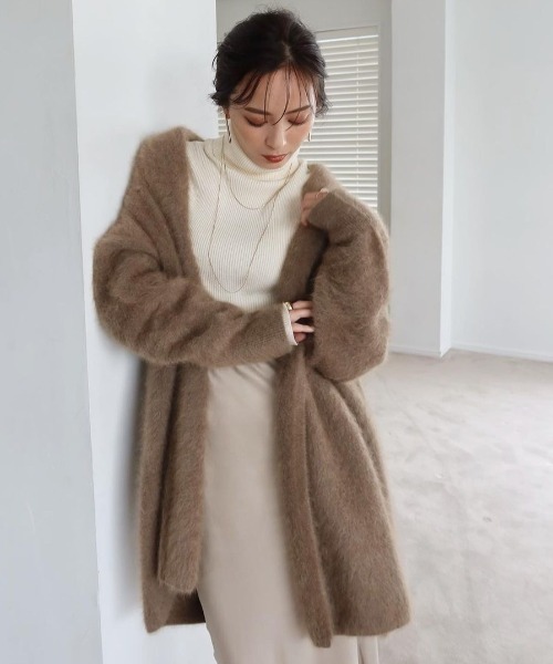 anuans（アニュアンス）の「ラクーンショールカラーカーディガン