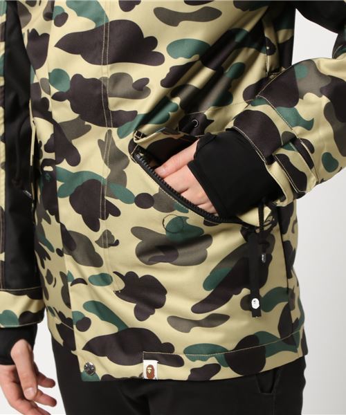 A BATHING APE（アベイシングエイプ）の「1ST CAMO SNOW BOARD JACKET