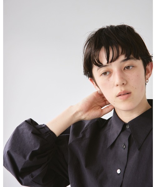 TODAYFUL（トゥデイフル）の「ボリュームスリーブタイプライターシャツ