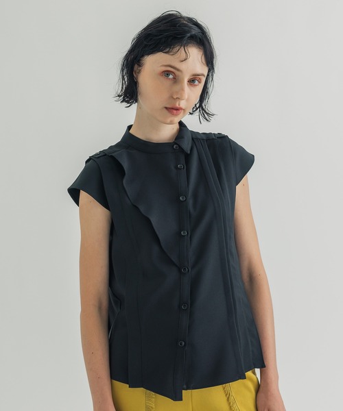 UNITED TOKYO（ユナイテッドトウキョウ）の「アシメカラーブラウス