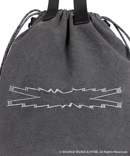 LE SSERAFIM（ル セラフィム）の「LE SSERAFIM × ZOZOTOWN STRING BAG