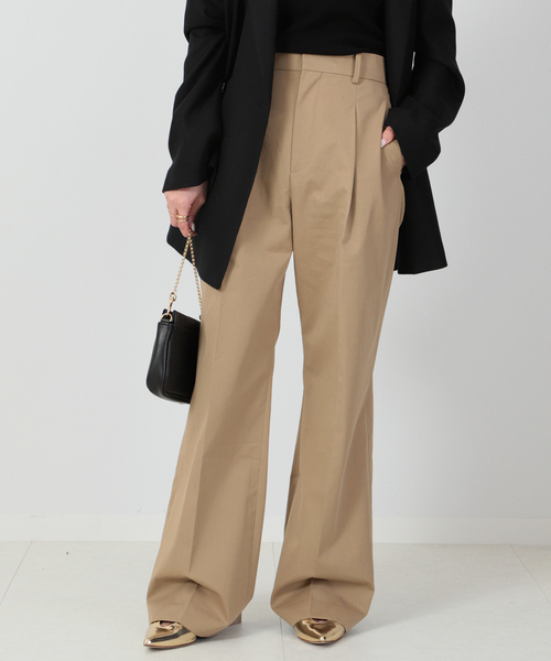 Deuxieme Classe（ドゥーズィエムクラス）の「Modern チノ パンツ