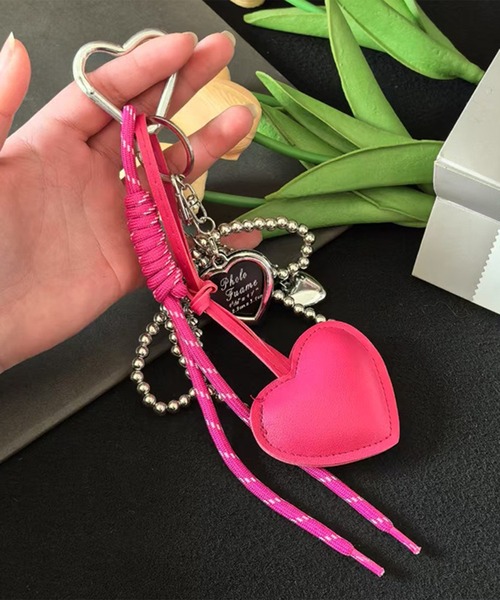 2026新色追加】ハートモチーフ ビーズ リボン カラビナ マルチチャーム