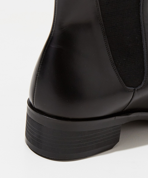 alfredoBANNISTER（アルフレッドバニスター）の「スクエアトゥ