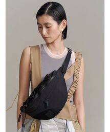 UN3D.（アンスリード）の「UN3D. 5TH ANNIV. マルチボディバッグ