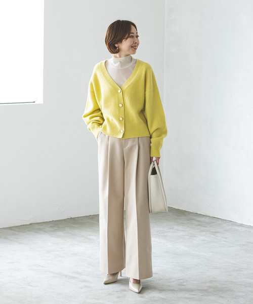 Noble（ノーブル）の「カシミヤ混Vネックパフスリーブカーディガン