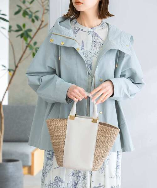 VIOLAd'ORO（ヴィオラドーロ）の「VIOLAd'ORO アバカレザー切替バッグ