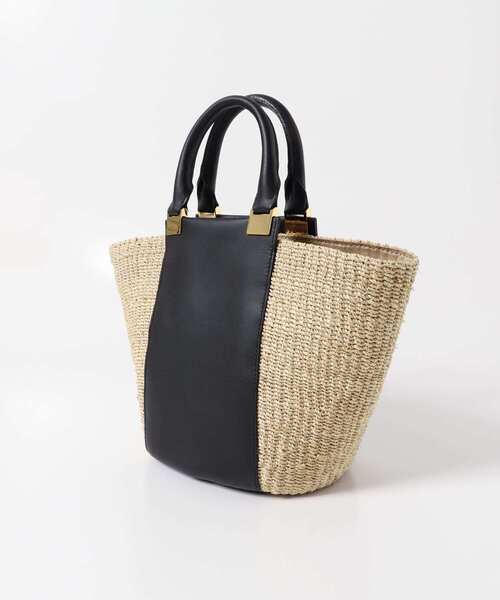 VIOLAd'ORO（ヴィオラドーロ）の「VIOLAd'ORO アバカレザー切替バッグ