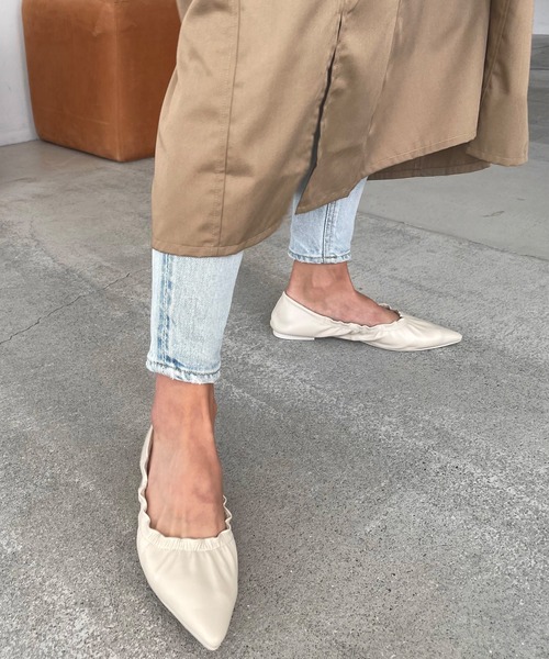 ポインテッドトゥギャザーフラットシューズかかとが踏めるバブーシュ