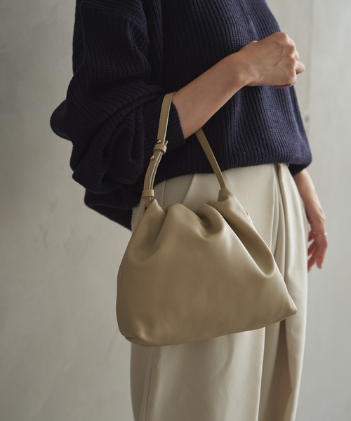 russet（ラシット）の「《gem_by russet》レザーワンハンドルバッグ