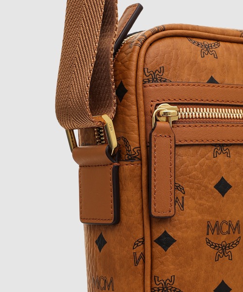 MCM（エムシーエム）の「〈クラシック〉N/S クロスボディバッグ